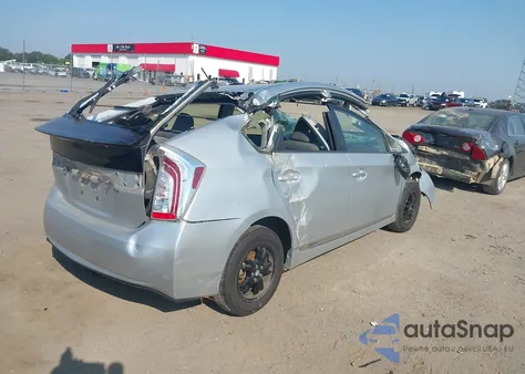 2012 Toyota Prius Two z USA, uszkodzony, nr VIN JTDKN3DUXC5525311